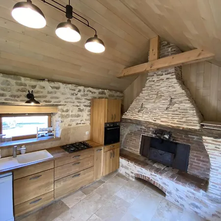 Du Mas De Bede Assier