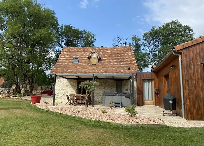 Du Mas De Bede Assier